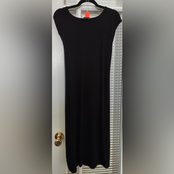 None Dresses & Skirts - Elegant Black Dress-size XL
